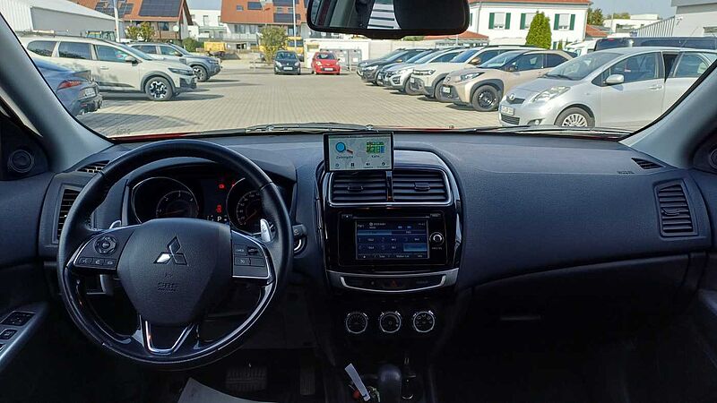 Mitsubishi ASX 4x4/Autom. /AHK/ PDC vo. + hi. /Kamera