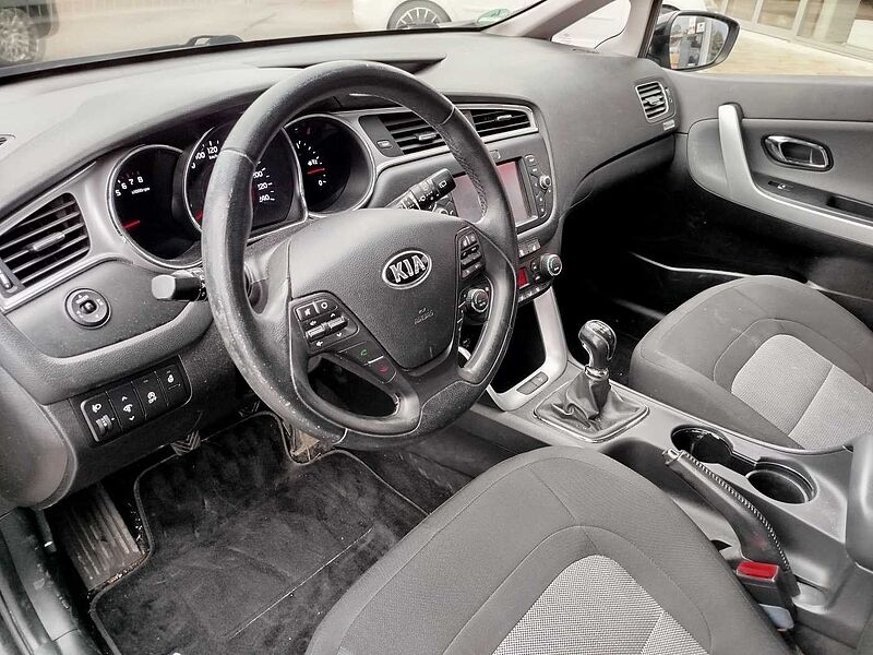 Kia Ceed 1.6 GDI *1.HD/AHK/KAMERA/NAVI*