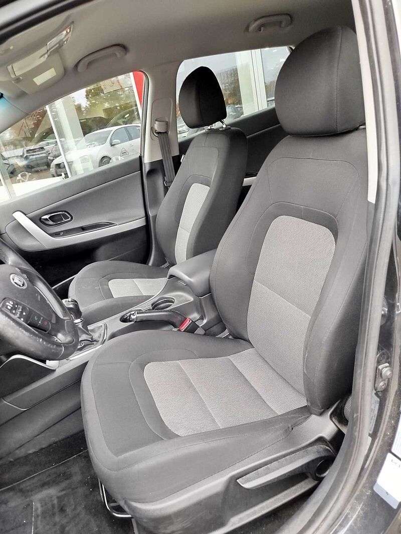 Kia Ceed 1.6 GDI *1.HD/AHK/KAMERA/NAVI*