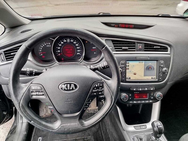 Kia Ceed 1.6 GDI *1.HD/AHK/KAMERA/NAVI*